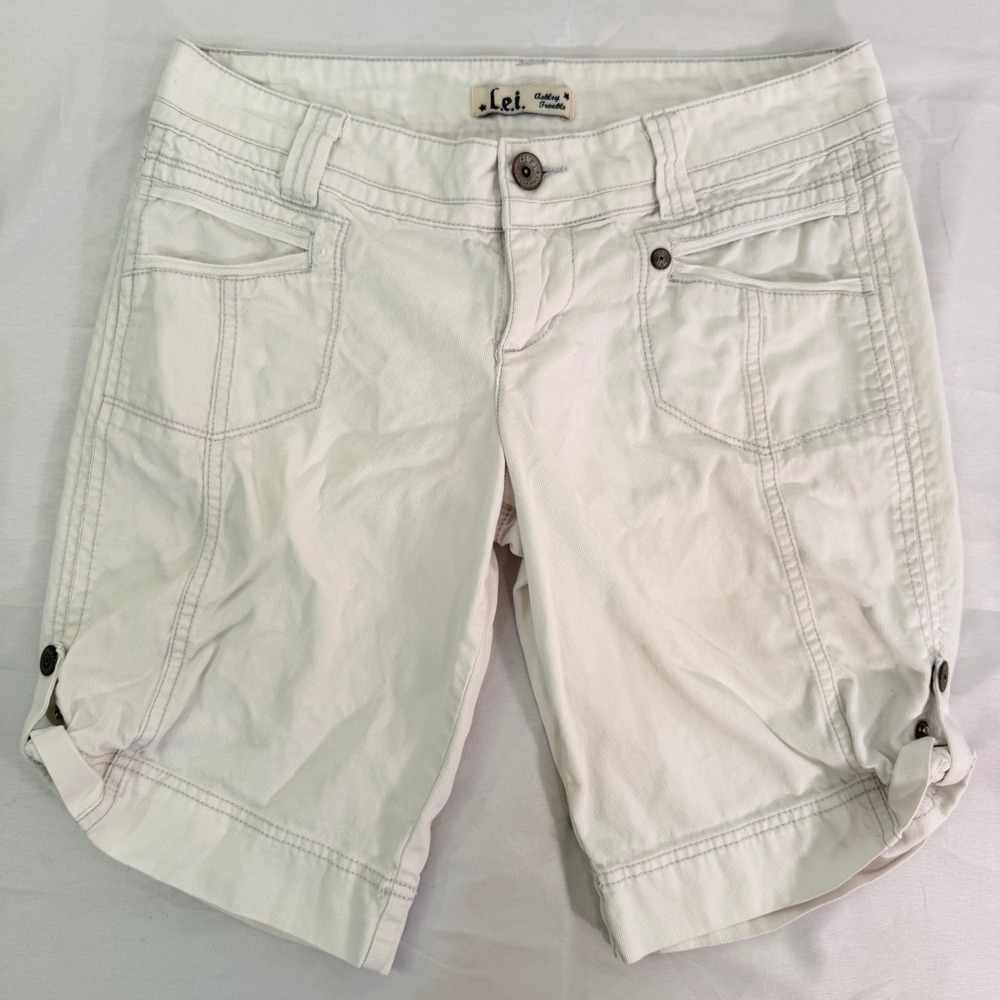 LEI Ashley Trouble Off White Corduroy Cargo Shorts Y2K Low Rise Cream Womens